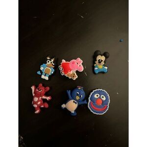 Croc Charms lot‎